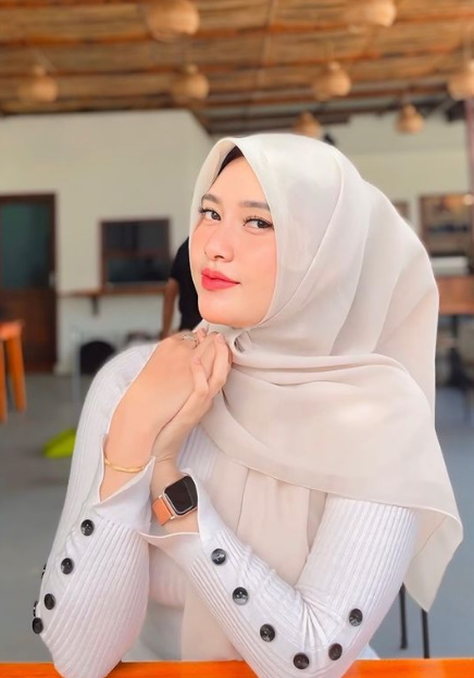 looking makes it uuhhooott_02