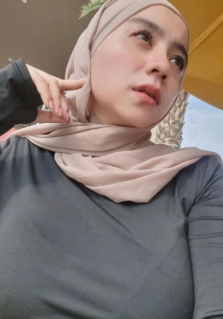 looking makes it uuhhooott_02