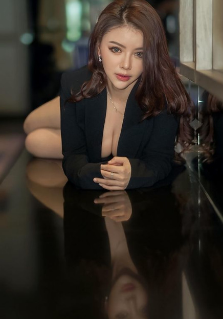 looking makes it uuhhooott_03