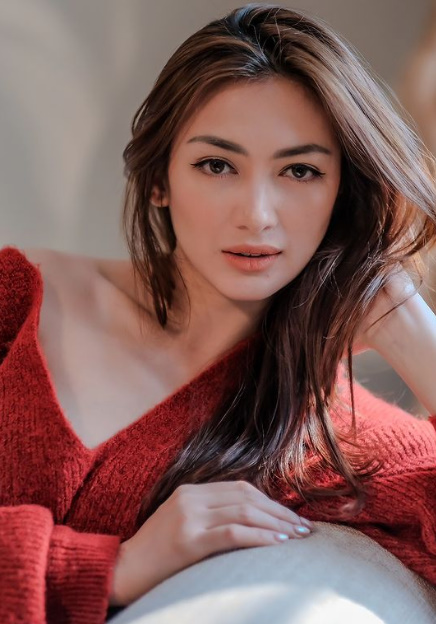 looking makes it uuhhooott_03