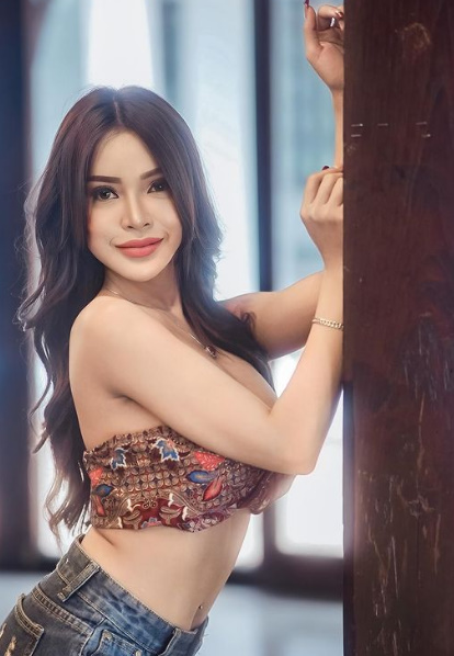 looking makes it uuhhooott_03