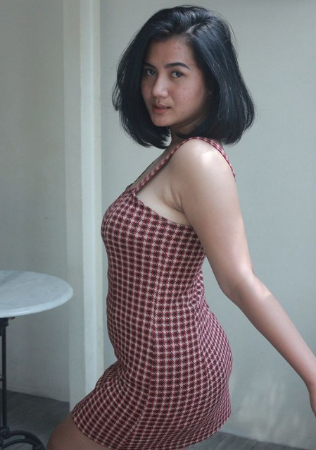 looking makes it uuhhooott_03