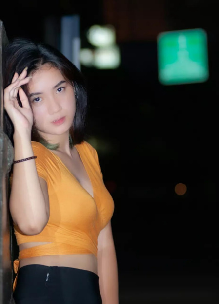 looking makes it uuhhooott_03