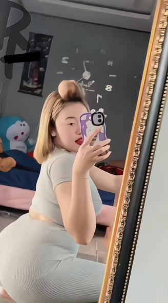 looking makes it uuhhooott_04