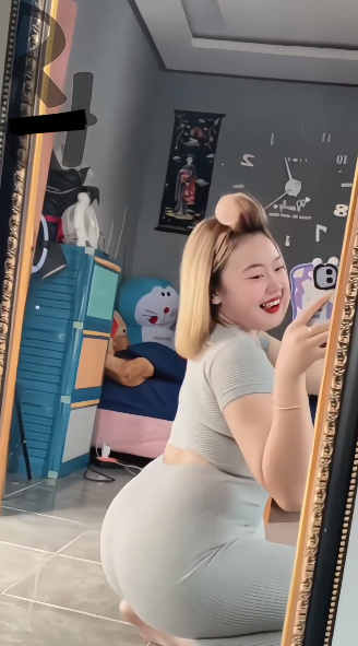 looking makes it uuhhooott_04