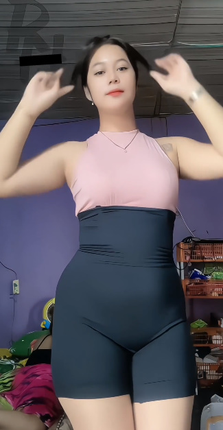 looking makes it uuhhooott_04