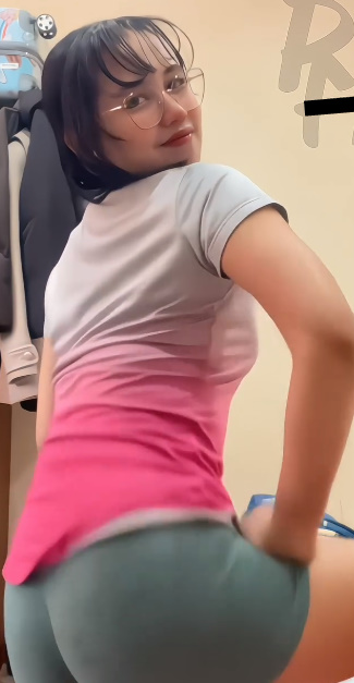 looking makes it uuhhooott_04