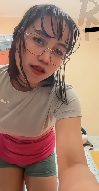 looking makes it uuhhooott_04