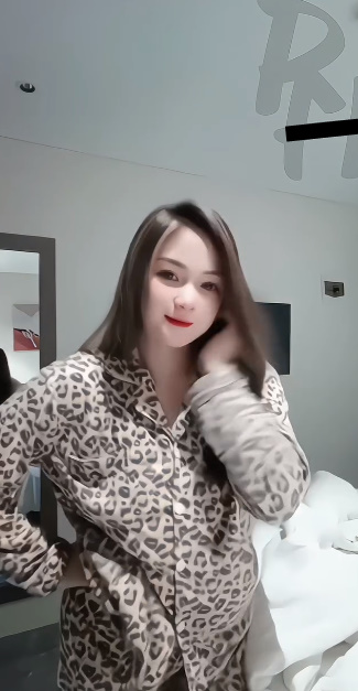 looking makes it uuhhooott_04