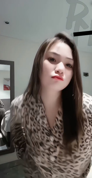 looking makes it uuhhooott_04