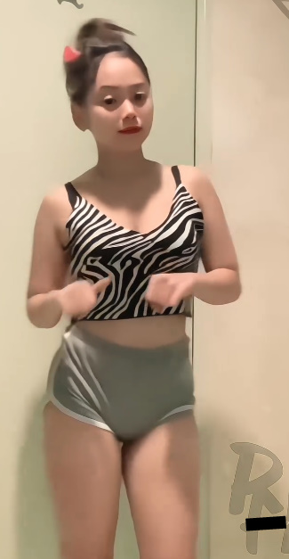 looking makes it uuhhooott_04