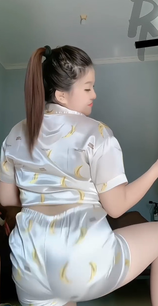 looking makes it uuhhooott_04