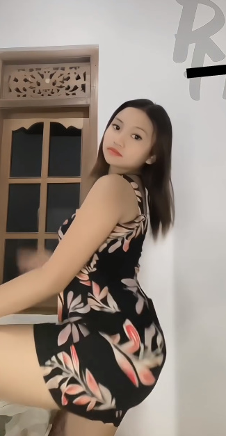 looking makes it uuhhooott_04