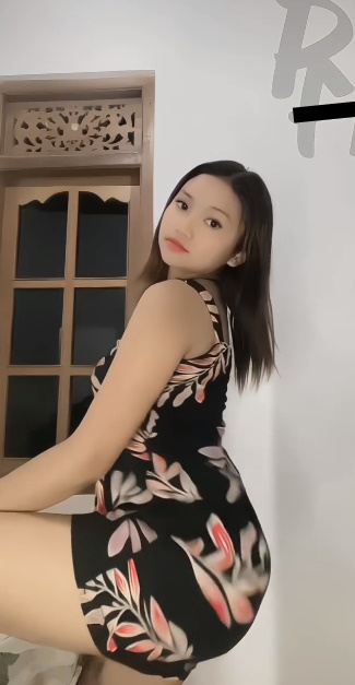 looking makes it uuhhooott_04