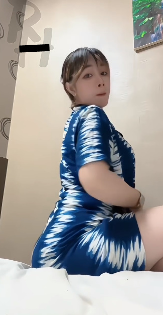 looking makes it uuhhooott_04