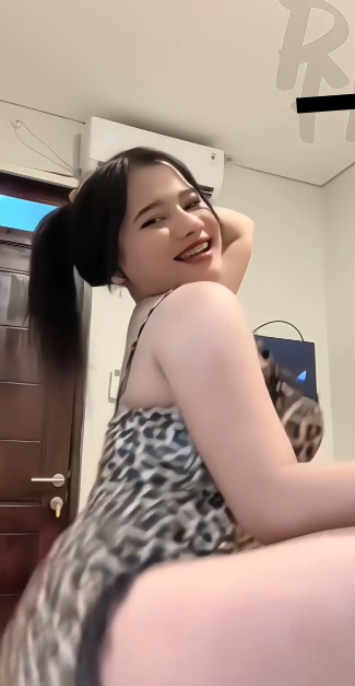 looking makes it uuhhooott_04