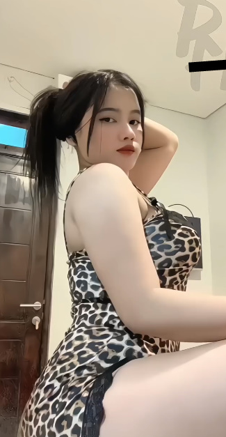 looking makes it uuhhooott_04