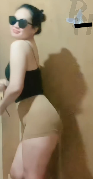 looking makes it uuhhooott_04