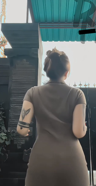 looking makes it uuhhooott_04