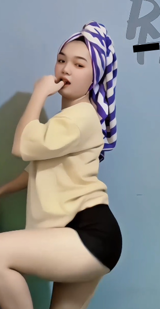 looking makes it uuhhooott_04