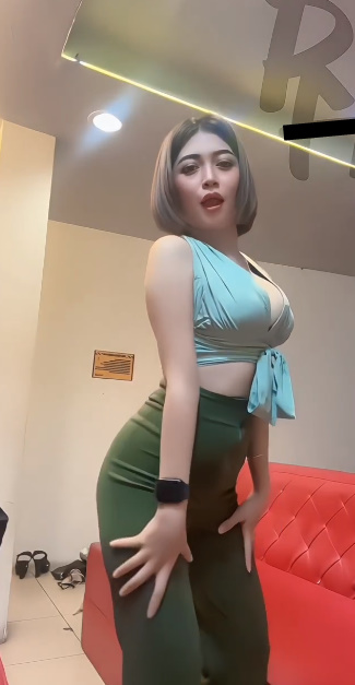 looking makes it uuhhooott_04