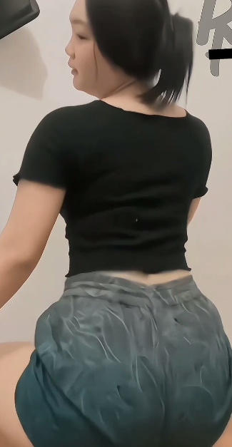 looking makes it uuhhooott_04