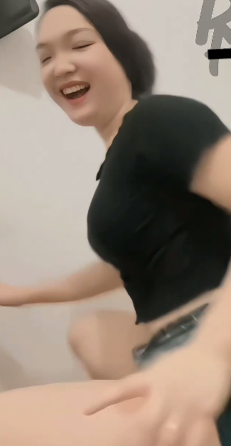 looking makes it uuhhooott_04