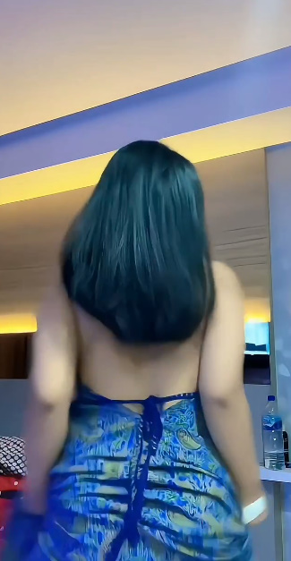 looking makes it uuhhooott_04