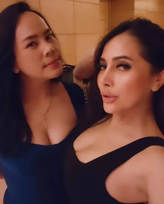 looking makes it uuhhooott_07