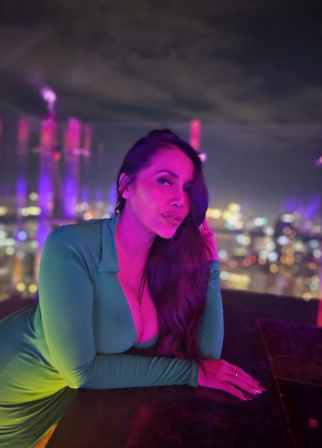 looking makes it uuhhooott_07