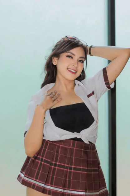 looking makes it uuhhooott_11