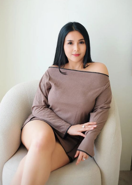 looking makes it uuhhooott_11