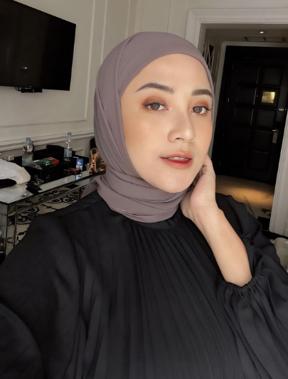 looking makes it uuhhooott_12