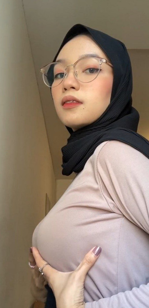 looking makes it uuhhooott_12