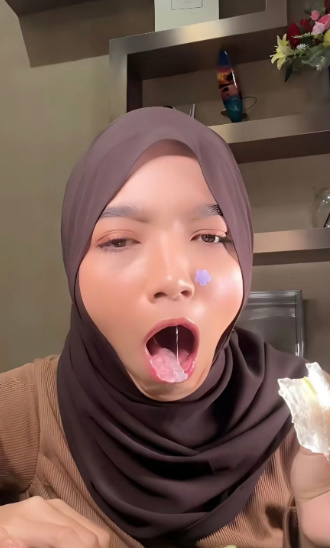 looking makes it uuhhooott_12