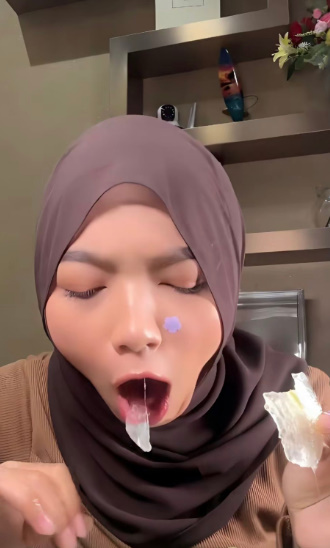 looking makes it uuhhooott_12