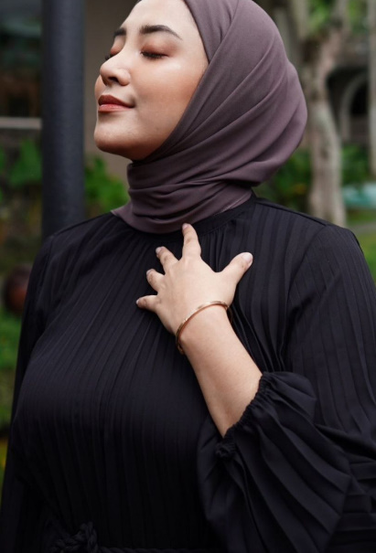 looking makes it uuhhooott_12