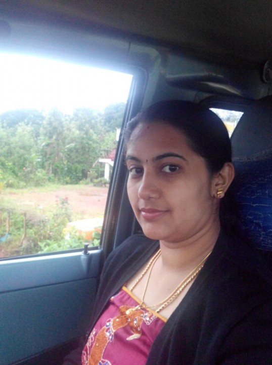 Indian Tamil aunty pic old