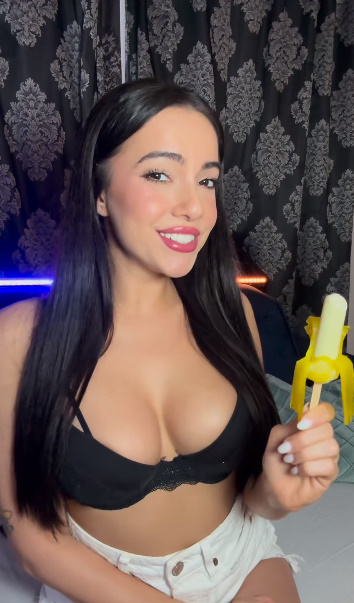 looking makes it uuhhooott_26