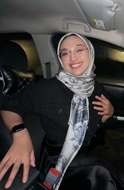 looking makes it uuhhooott_29