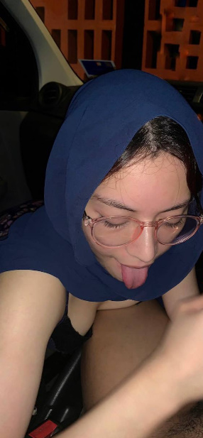 looking makes it uuhhooott_29