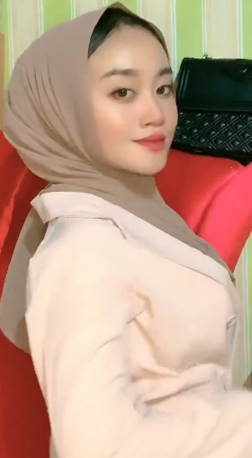 looking makes it uuhhooott_29