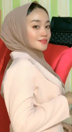 looking makes it uuhhooott_29