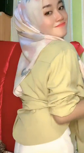 looking makes it uuhhooott_29