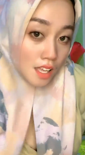 looking makes it uuhhooott_29