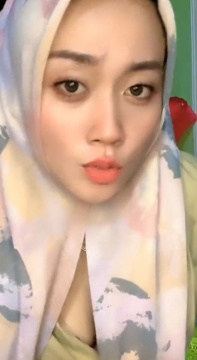 looking makes it uuhhooott_29