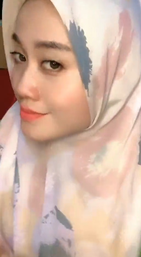 looking makes it uuhhooott_29