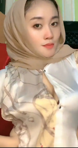 looking makes it uuhhooott_29