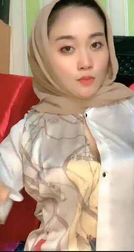 looking makes it uuhhooott_29