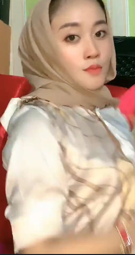 looking makes it uuhhooott_29